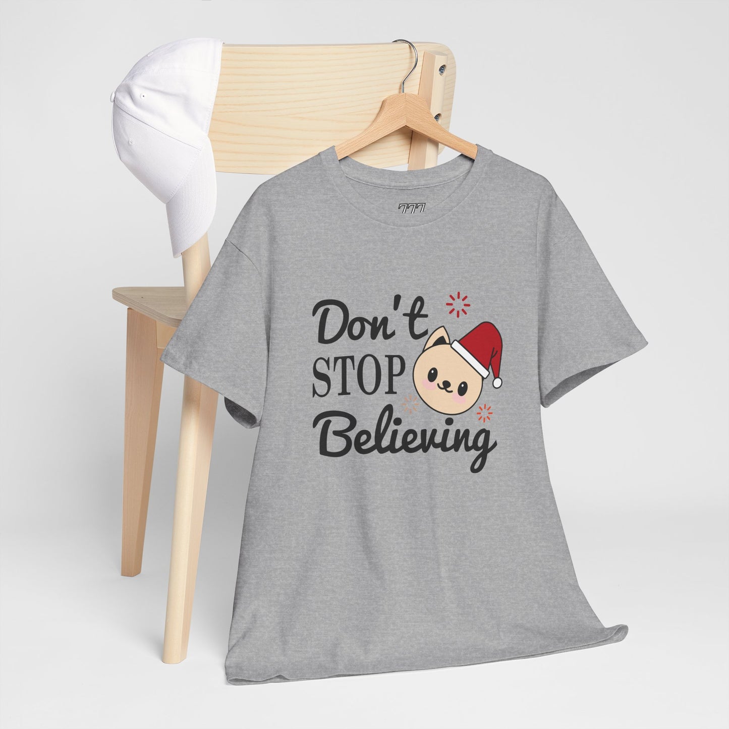 Don’t Stop Believing Christmas T-Shirt – Cute Santa Cat Holiday Tee (Unisex)