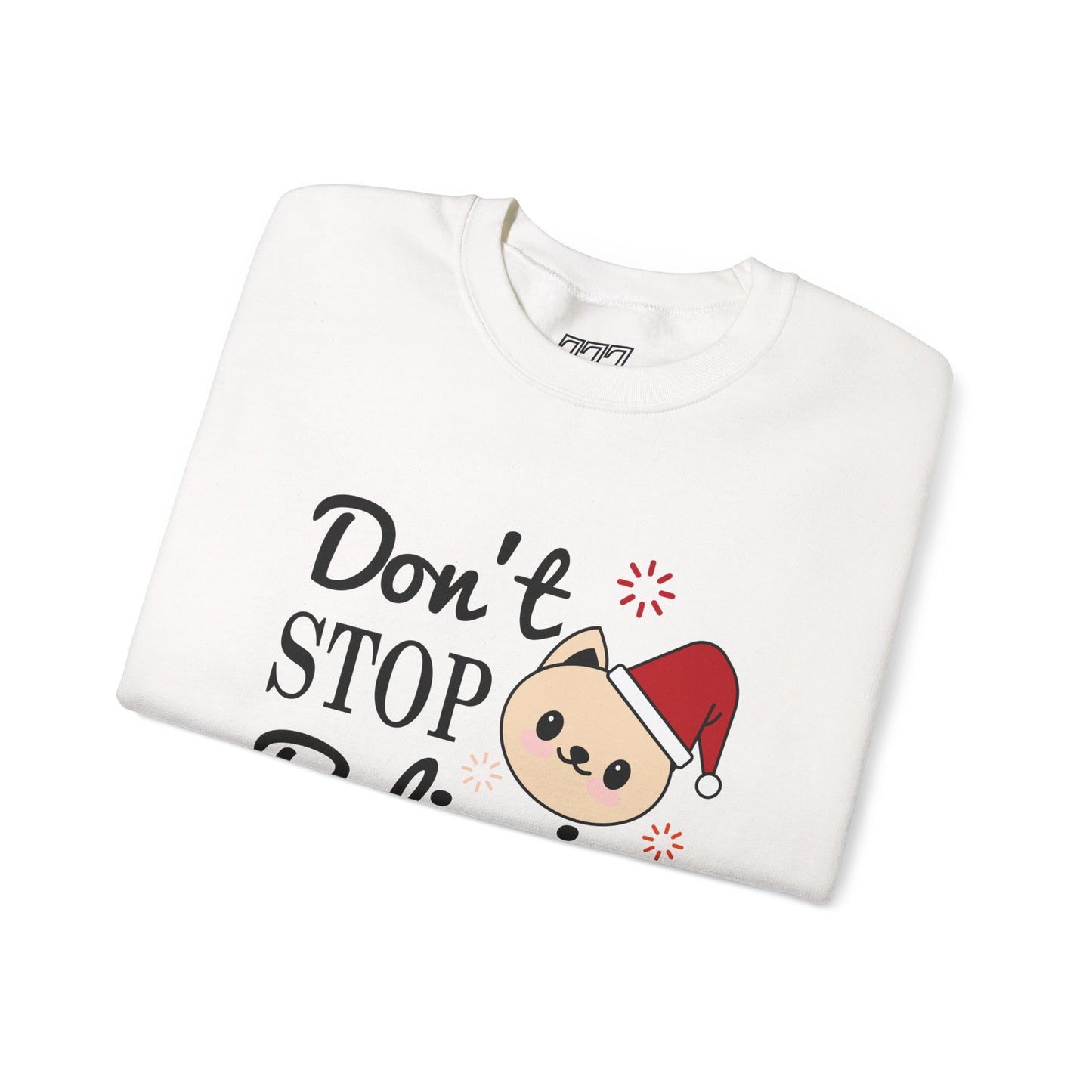 Don’t Stop Believing Christmas Crewneck – Cute Santa Cat Holiday Sweatshirt (Unisex)