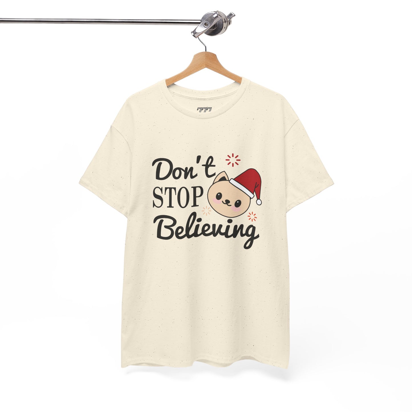 Don’t Stop Believing Christmas T-Shirt – Cute Santa Cat Holiday Tee (Unisex)